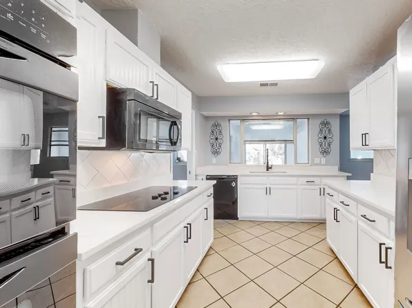 4104 Glen Canyon Rd NE, Albuquerque, NM 87111
