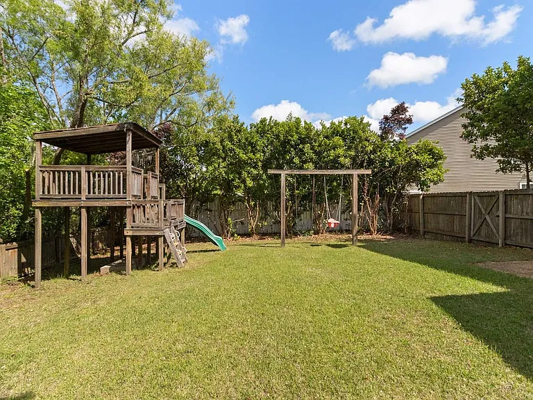 47 Glenwood Ct — Photo 48