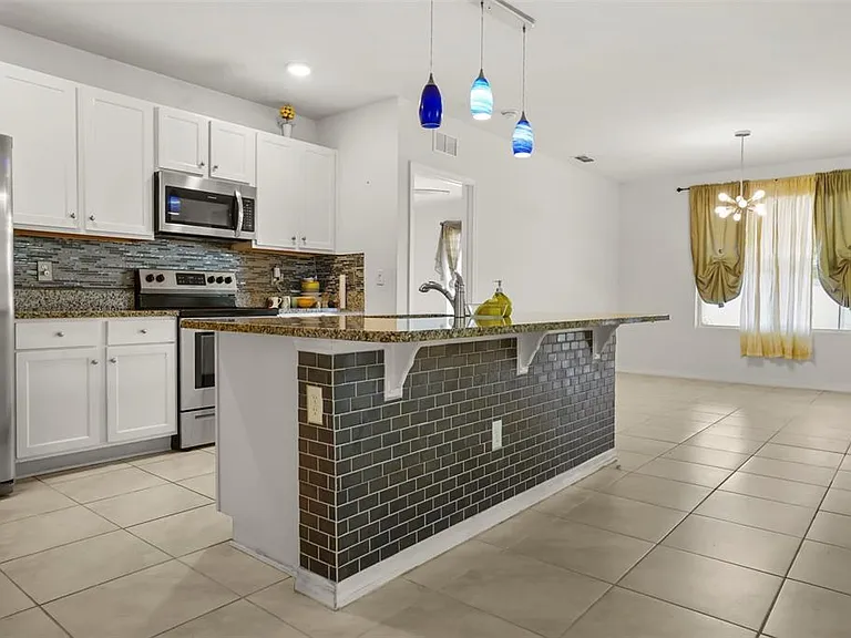 2443 White Lilly Dr — Photo 8