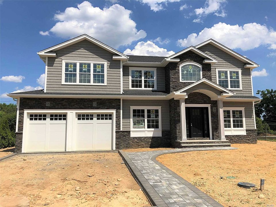 1st image of 64 Moss Ln