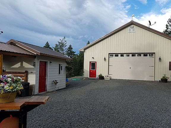 Main House with shop entry