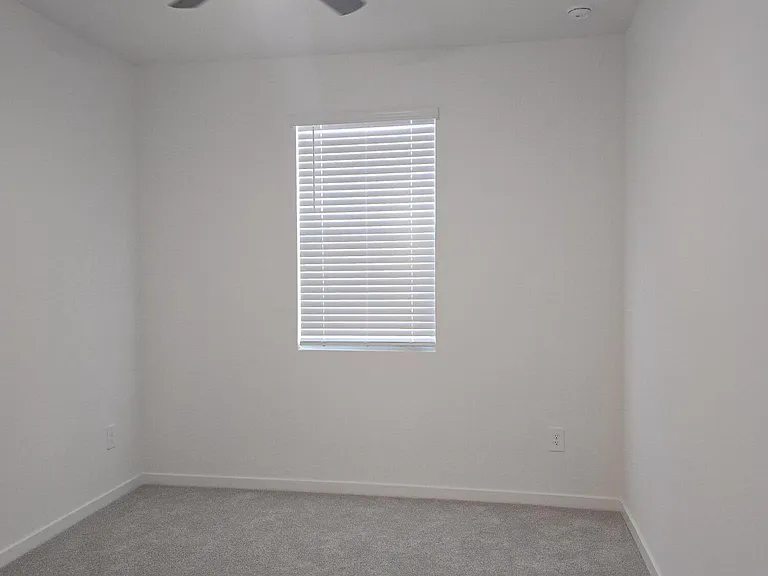 24637 W Grove St — Photo 12