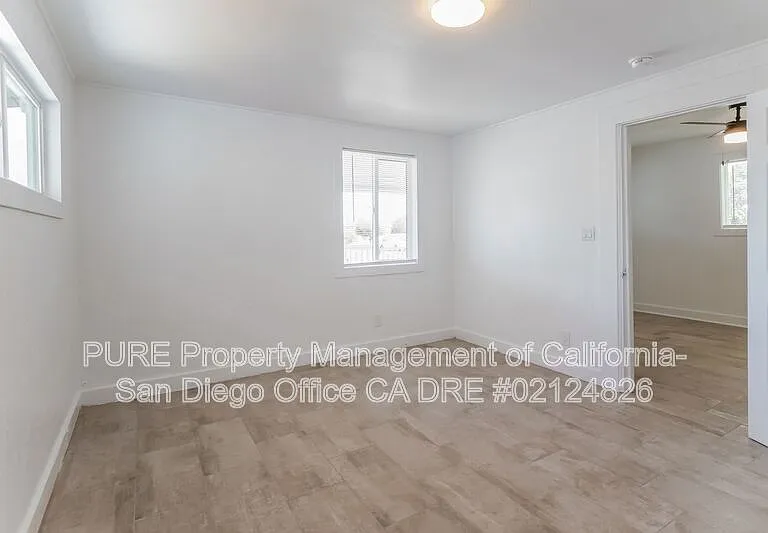 1840 Harding Ave — Photo 10