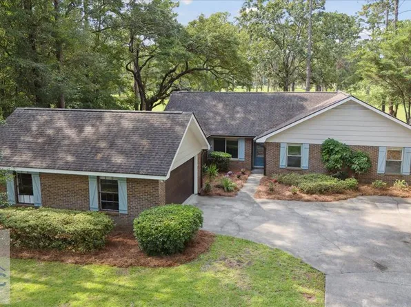 211 Cherokee Trl, Hinesville, GA 31313