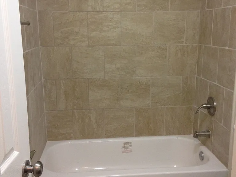 121 W Balview Ave — Photo 7