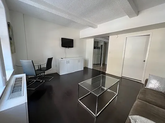 Rented by Manhattan Management Group | media 17