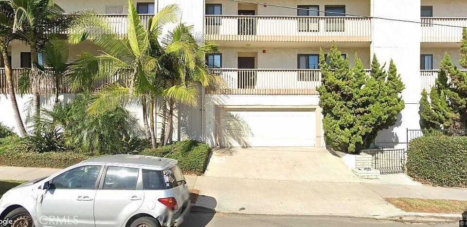 1st image of 5015 Santa Cruz Ave Unit 201