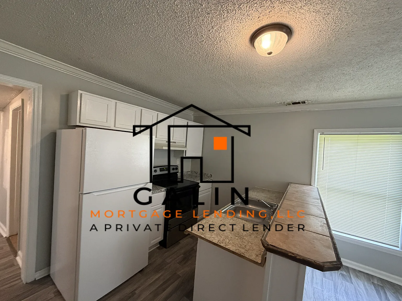 3 bed, 1077 sqft, $1,650 — Photo 2