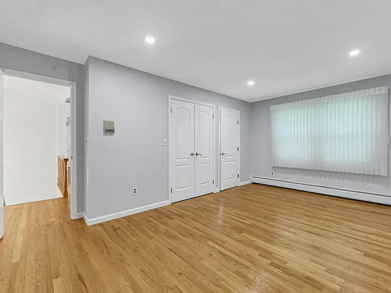 268 Center St — Photo 18