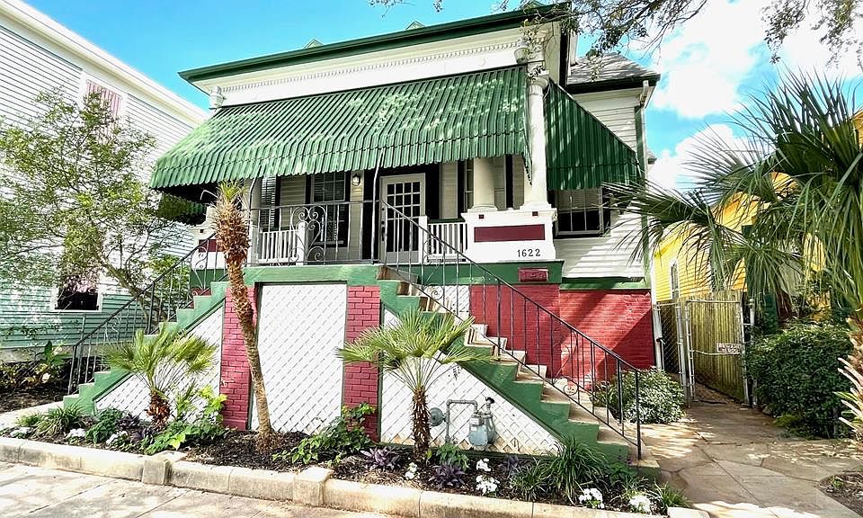 1st image of 1622 Avenue L