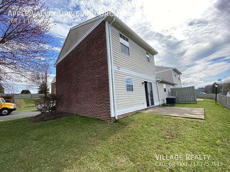 Orchard Ct — Photo 32