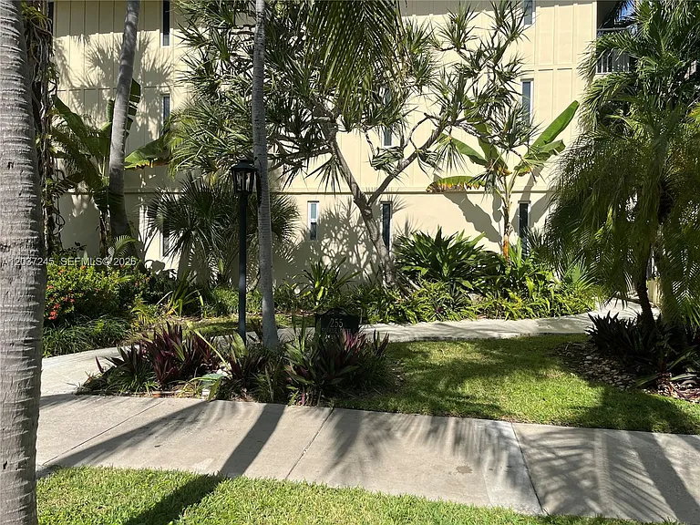 255 Sunrise Dr #103 — Photo 15