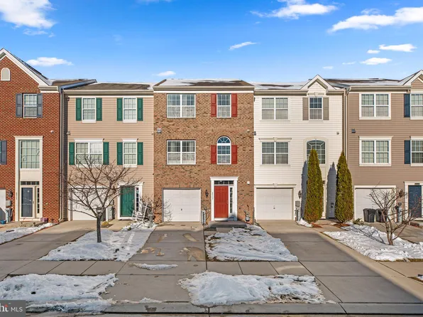 8517 Stansbury Lake Dr, Baltimore, MD 21222