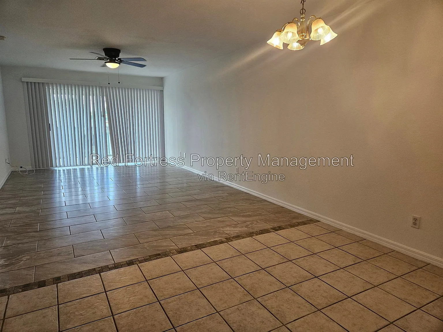 1016 SW 47th Ter — Photo 3