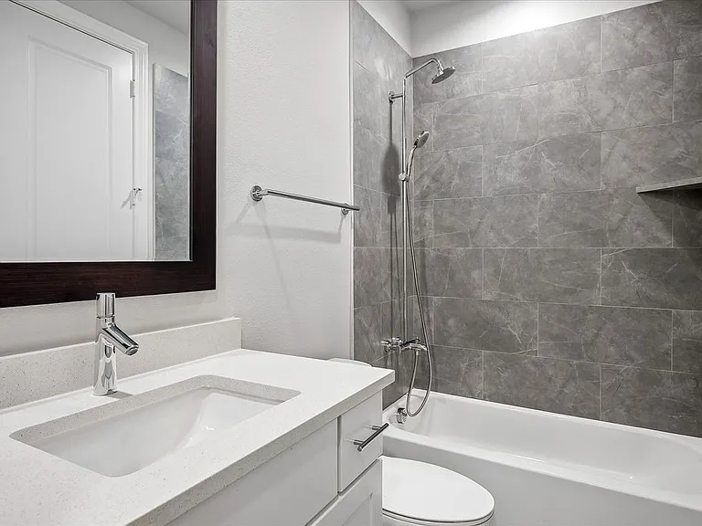 6005 Laurel Ln — Photo 33