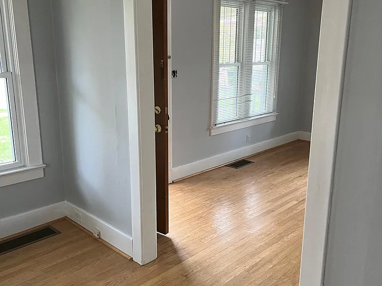 408 S Revena Blvd — Photo 19