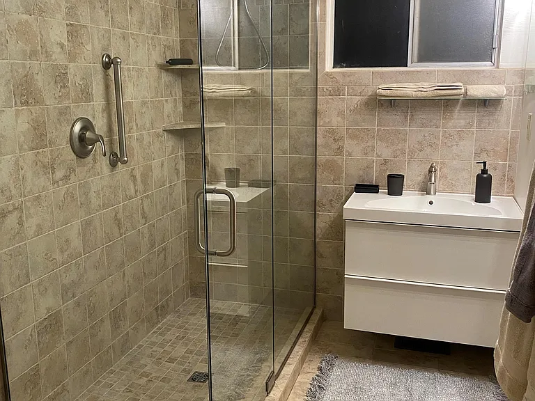 497 Robinson Dr #1 — Photo 31