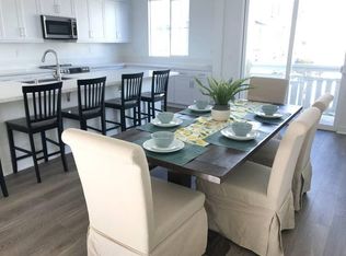 5673 Surfrider Way #102, Goleta, CA 93117