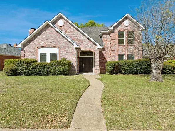 568 Cooper St, Grand Prairie, TX 75052