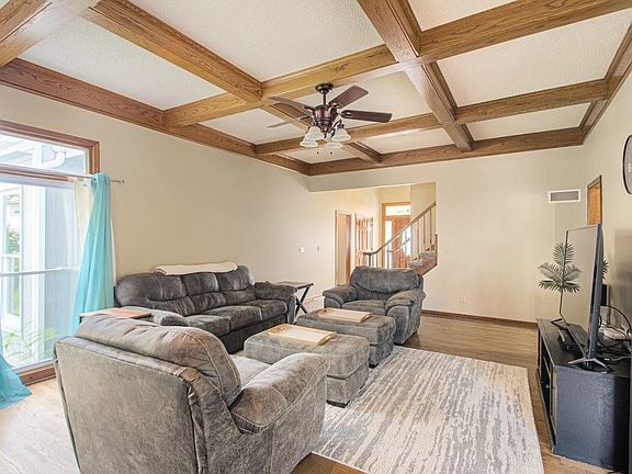 4th image of 1336 Wildbriar Pl