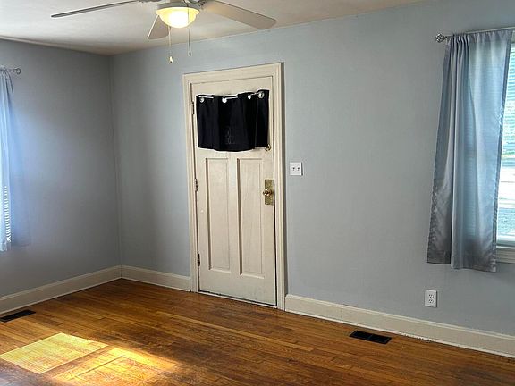 5th image of 515 Inverness Ave