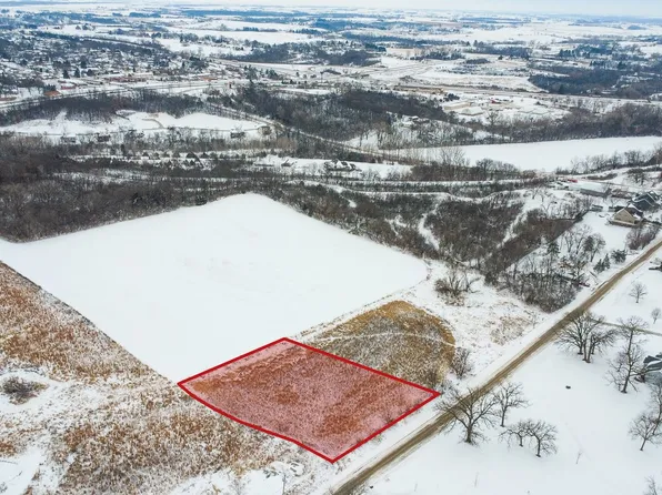 W 28th St S, Newton, IA 50208