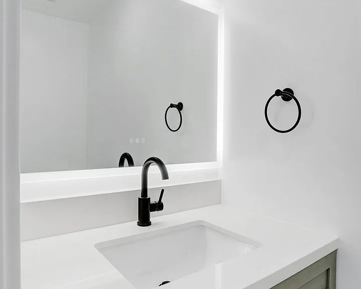 124-126 S Marengo Ave — Photo 34
