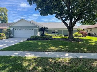 6402 Huntington Dr, Zephyrhills, FL 33542