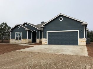 292 Cardinal Dr, Paige, TX 78659