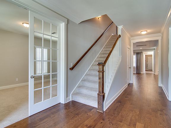 4th image of 3044 Farmhouse Dr