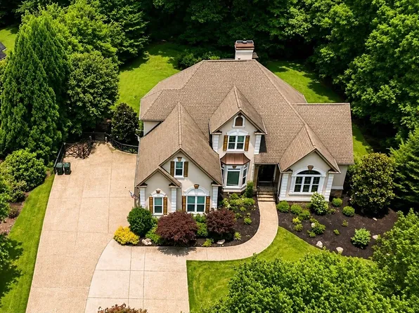 915 Champions Fairway Dr, Milton, GA 30004