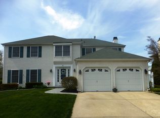 40 Michaelson Dr, Mount Laurel, NJ 08054