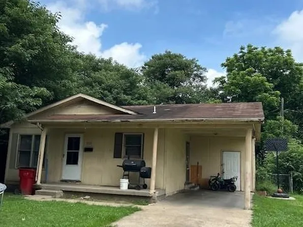 408 Carroll St, Sikeston, MO 63801