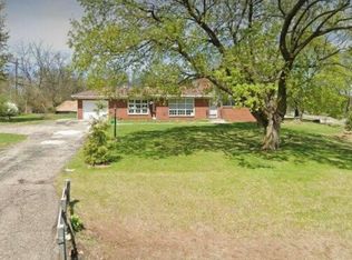 3443 Nichols Rd, Auburn Hills, MI 48326