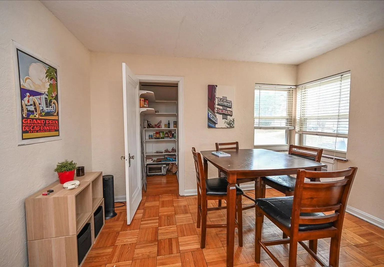 2 bed, 1.0 bath, 800 sqft, $1,150 — Photo 4