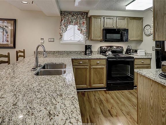 5th image of 80 Ocean Ln APT 7601