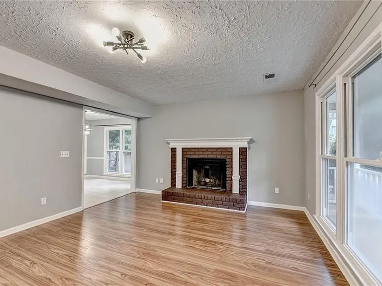 1181 Izod Ct — Photo 6