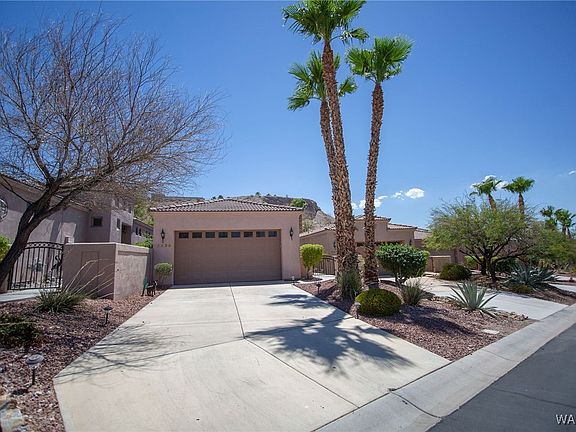 3rd image of 2696 Desert Flowers Drive