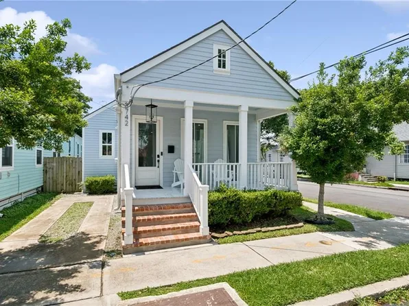 8742 Jeannette St, New Orleans, LA 70118