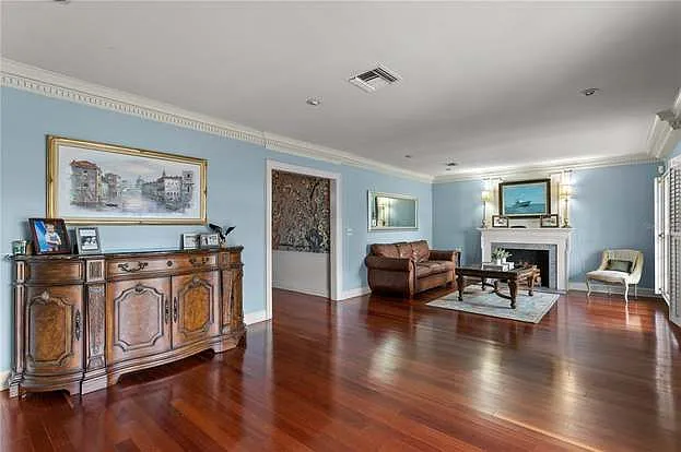 11212 Carrollwood Dr — Photo 4