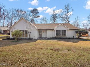 301 Camelia Trl, Brandon, MS 39047