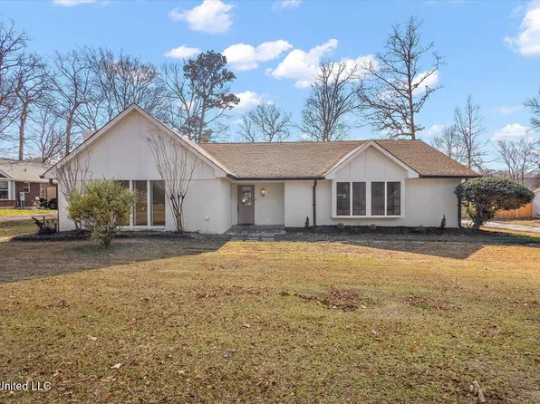 301 Camelia Trl, Brandon, MS 39047