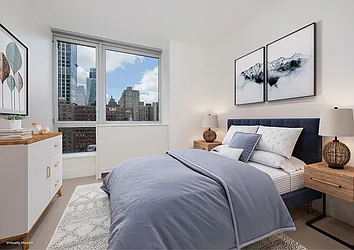 Rented by R New York