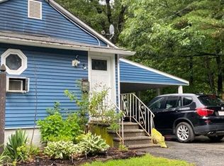 5 Amber St, Worcester, MA 01602