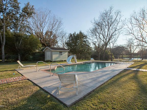 4th image of 2322 Alcide Cir