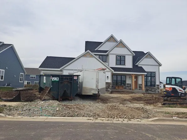 1750 Whalen DRIVE, Oconomowoc, WI 53066