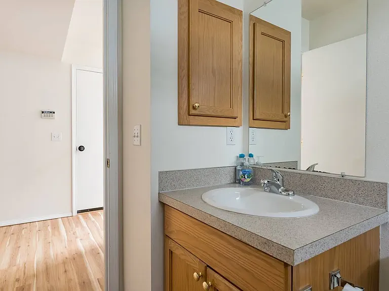2520 S Orcas St #B — Photo 42
