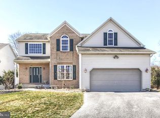 612 Copper Cir, Lewisberry, PA 17339