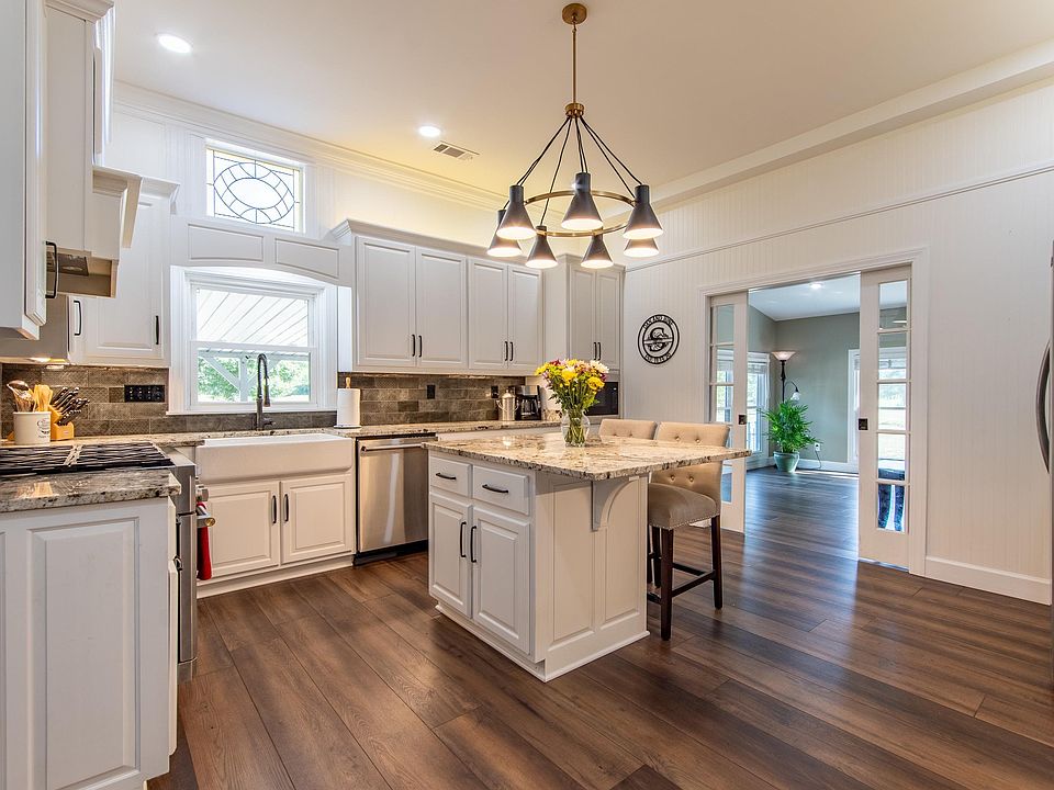 8990 Clifton Rd, Savannah, TN 38372 Zillow