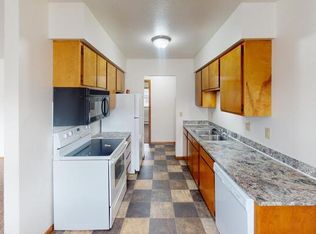 1912 N Washington St APT 3, Bismarck, ND 58501